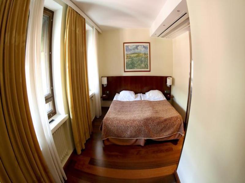 Verso Hotel 4*